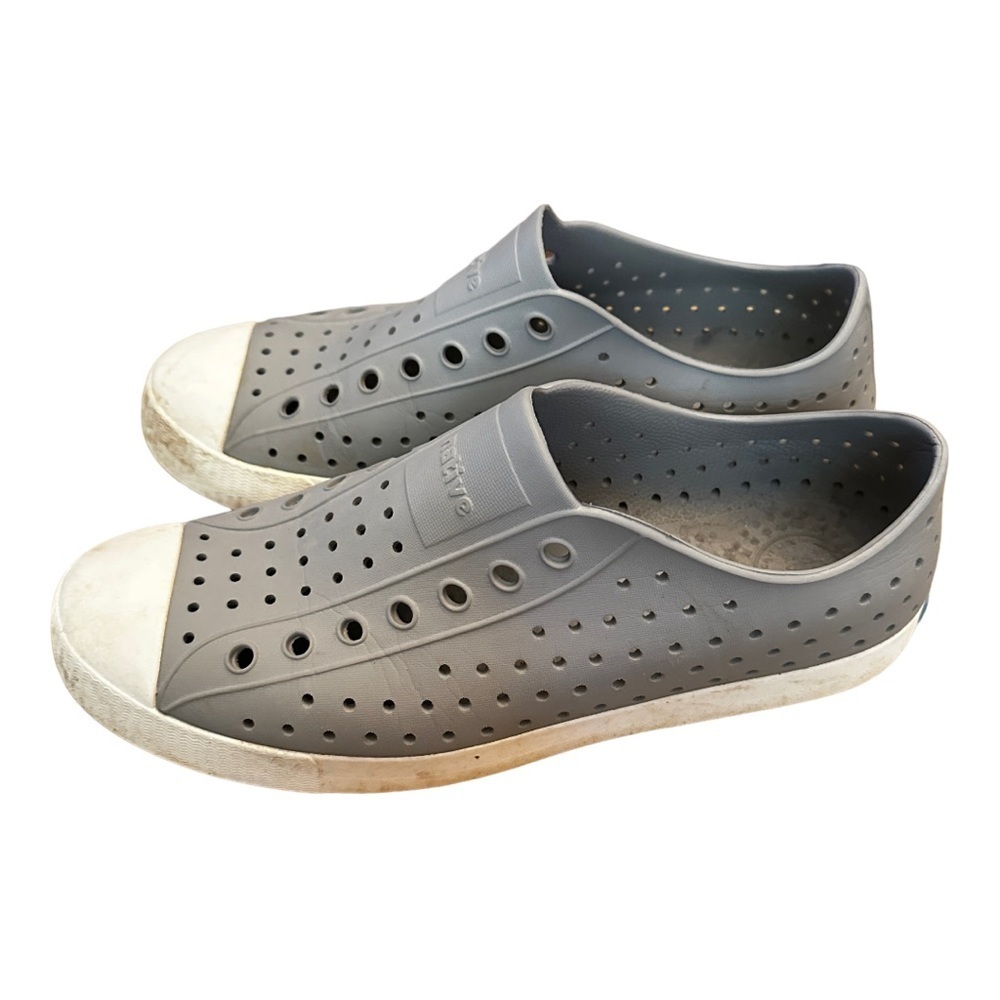 Native Shoes‎ - Picture 3 of 7